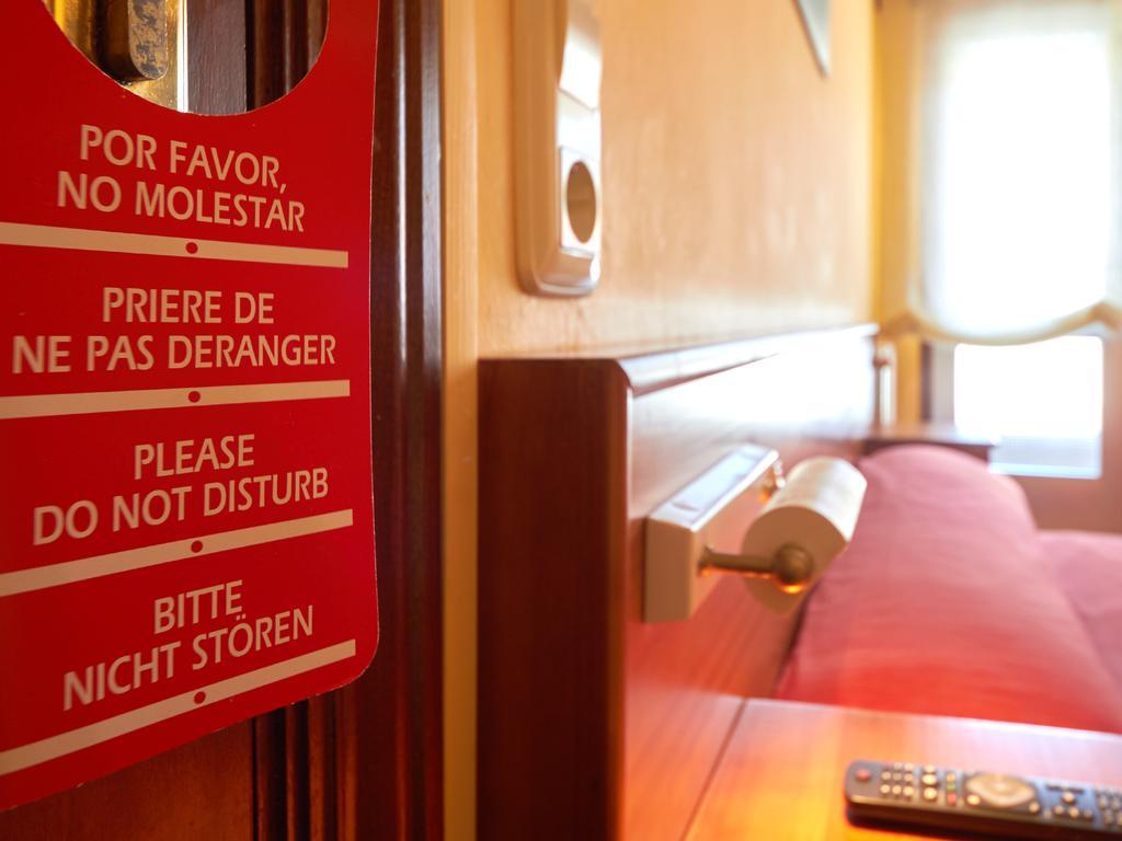Pension Restaurante Sony Melide Kültér fotó
